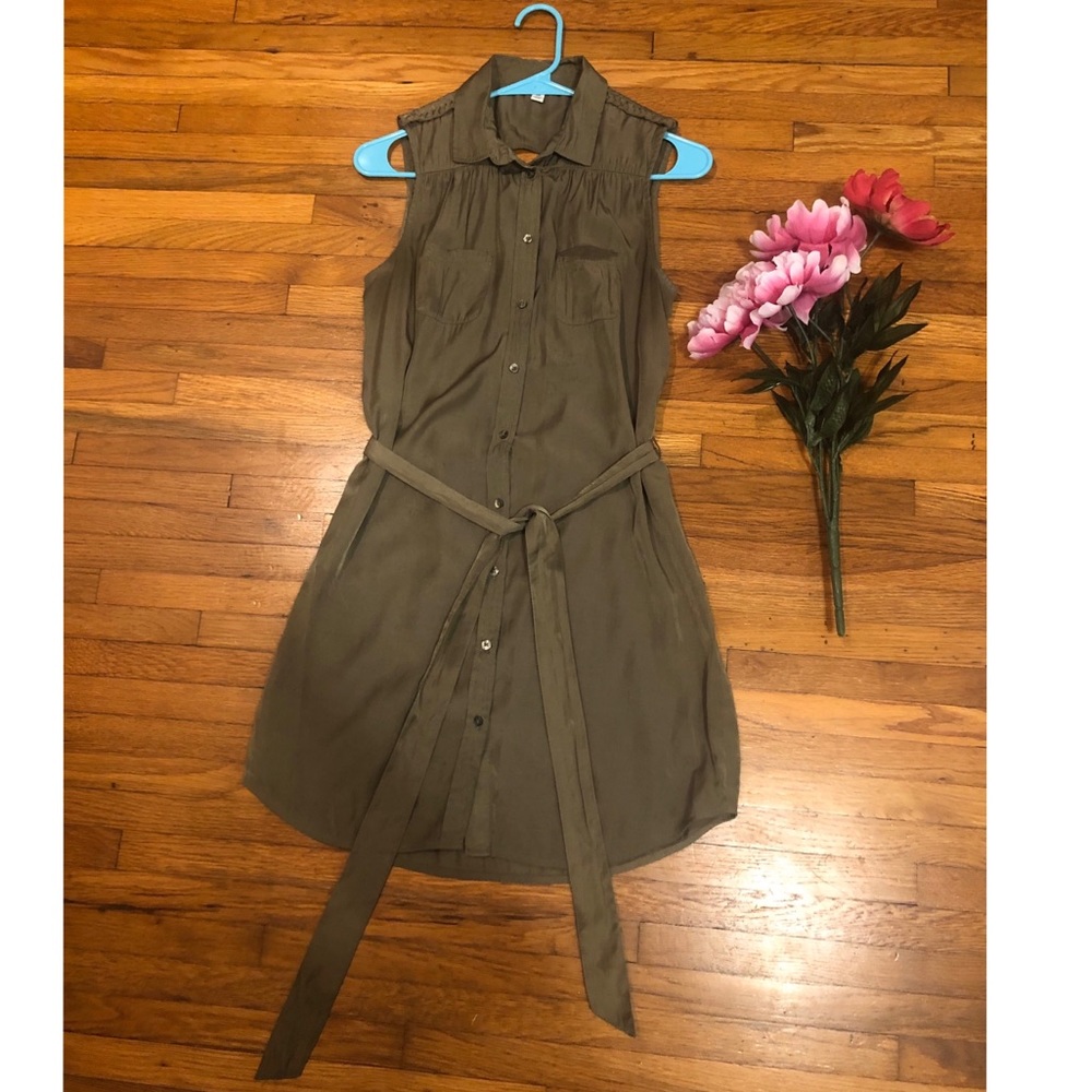 American Eagle Green Medium Buttoned Dress